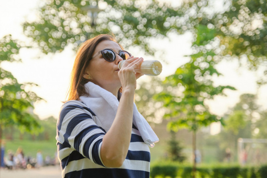 STRUČNJACI OBJASNILI SVE BENEFITE POPULARNOG MLEČNOG NAPITKA: 9 razloga zbog čega bi trebalo svakog dana da konzumirate jogurt