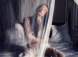 MUŠKARCI, OBRATITE PAŽNJU: Ovo su najčešće ženske fantazije u intimnim odnosima ali ih je sramota da to priznaju