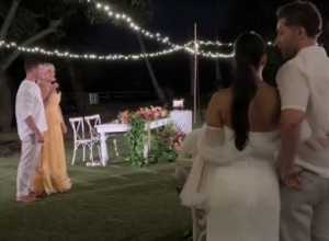 USRED VENČANJA ZAVODLJIVO JE GRLILA DEVERA DOK JE NJEN MUŽ STAJAO TIK DO NJIH: Sve je snimljeno kamerama, a o njenom objašnjenju bruje svi na internetu (VIDEO)