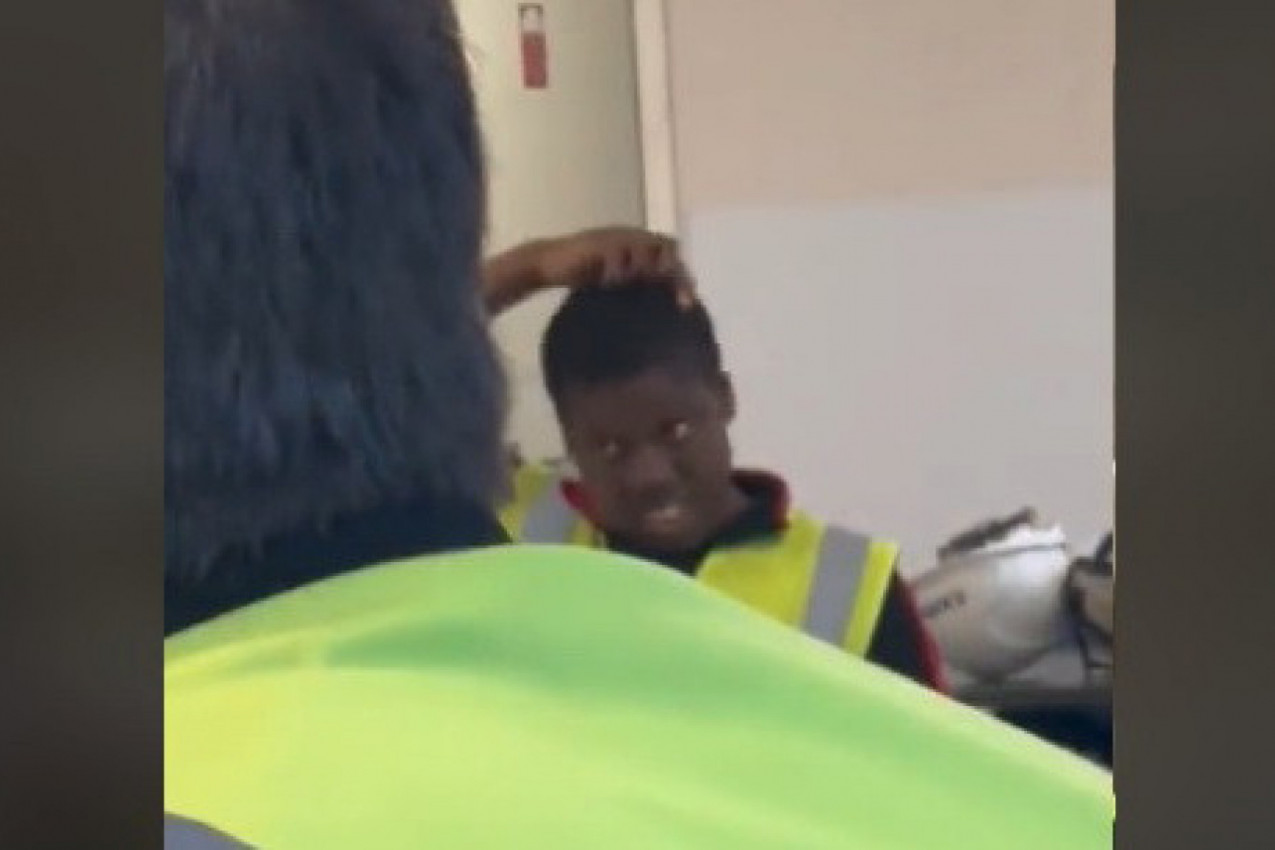 NADAO SE DA ĆE SE KOLEGE SETITI NJEGOVOG ROĐENDANA: Njihova reakcija dovela ga je do suza, nije ni slutio da će ovako provesti dan (VIDEO)