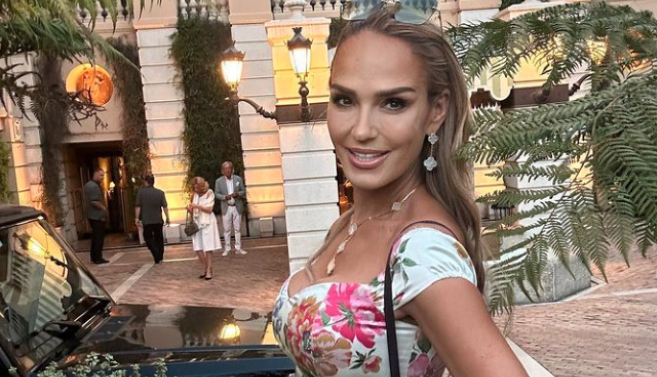 MARIJANA MATEUS ZABLISTALA NA VENČANJU NA AZURNOJ OBALI: Komplimenti stigli od Anastasije Ražnatović, Emine Jahović, Sanje Papić i mnogih drugih poznatih ličnosti! (FOTO)