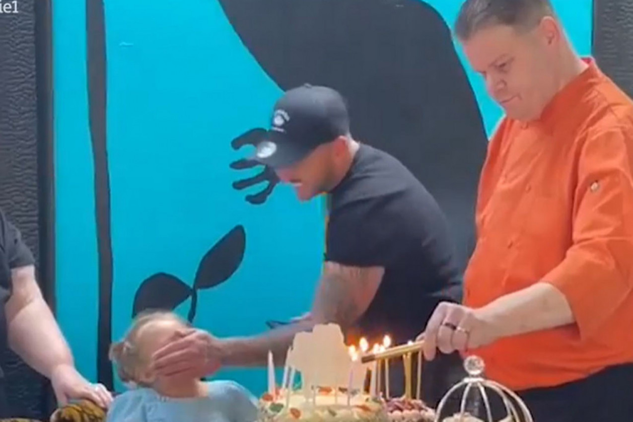 VALENTINA ZA 3. ROĐENDAN DOBILA OD TATE PONIJA I NAKIT VREDAN 140.000 EVRA: "Svako bi razmazio svoju decu kao ja, laže svako ko tvrdi drugačije" (FOTO)