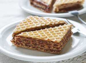 NAJBOLJI RECEPT ZA STARINSKE OBLANDE SA ORASIMA: Ukusnije su od svake torte, a napravićete ih za tili čas (FOTO)
