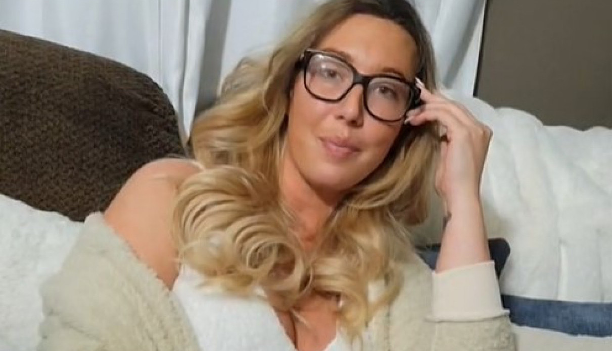 MEDICINSKA SESTRA SKUPLJALA JE PARE ZA OPERACIJU: Nakon što je platila dug napustila je posao i prodaje obnažene fotografije, sada je milionerka