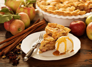 PITA S JABUKAMA BEZ GLUTENA I JAJA:  Zdrav i ukusan desert za jesenje dane koji se topi u ustima! (FOTO)