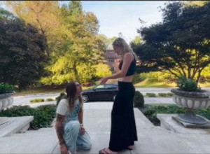 KLEKNUO JE PRED DEVOJKOM, A ONA JE MISLILA DA ĆE JE ZAPROSITI: Ono što je potom uradio potpuno ju je slomilo! (VIDEO)