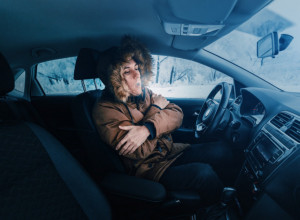 KAKO SE REŠITI VLAGE U AUTU: Savet zlata vredan za hladne kišne i zimske dane! (FOTO)