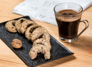 STARINSKI RECEPT ZA ORASNICE: Zbog ovog sastojka se tope u ustima (FOTO)