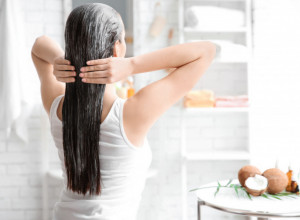 ZBOG TIKTOK IZAZOVA NEDELJAMA NE PERU KOSU: Lekari upozoravaju na novi trend, zbog njega biste mogli da ostanete ćelavi! (VIDEO)