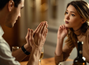 UKOLIKO OD PARTNERA ČUJETE OVAKVU "IZJAVU LJUBAVI" BEŽITE GLAVOM BEZ OBZIRA: Psiholozi smatraju da je ova rečenica toksična!