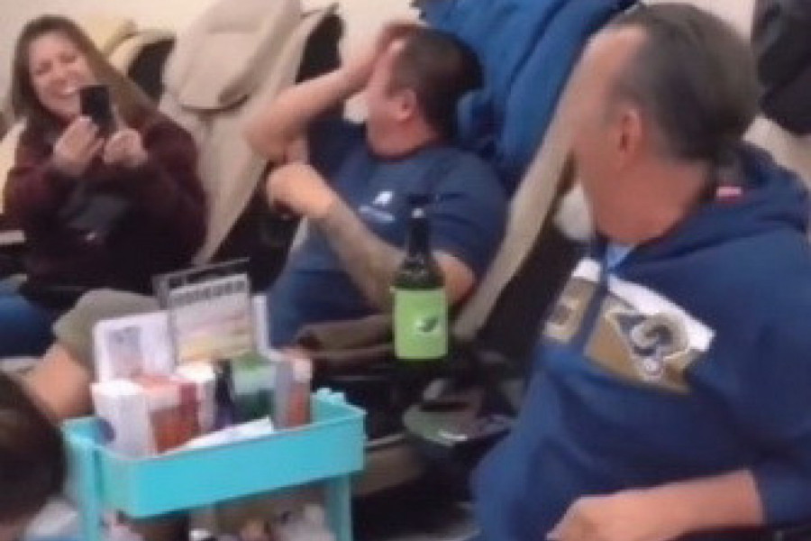 MUŠKARAC JE PRVI PUT POSETIO KOZMETIČKI SALON: Scena koju je priredio dugo se prepričavala, evo šta je uradio usred tretmana (VIDEO)