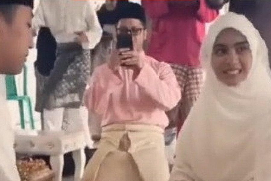 TEK NA VENČANJU PRVI PUT U ŽIVOTU JE DOTAKLA MUŠKARCA: Nevesta je ispoštovala sve običaje, niko nije slutio ovakvu njenu reakciju (VIDEO)