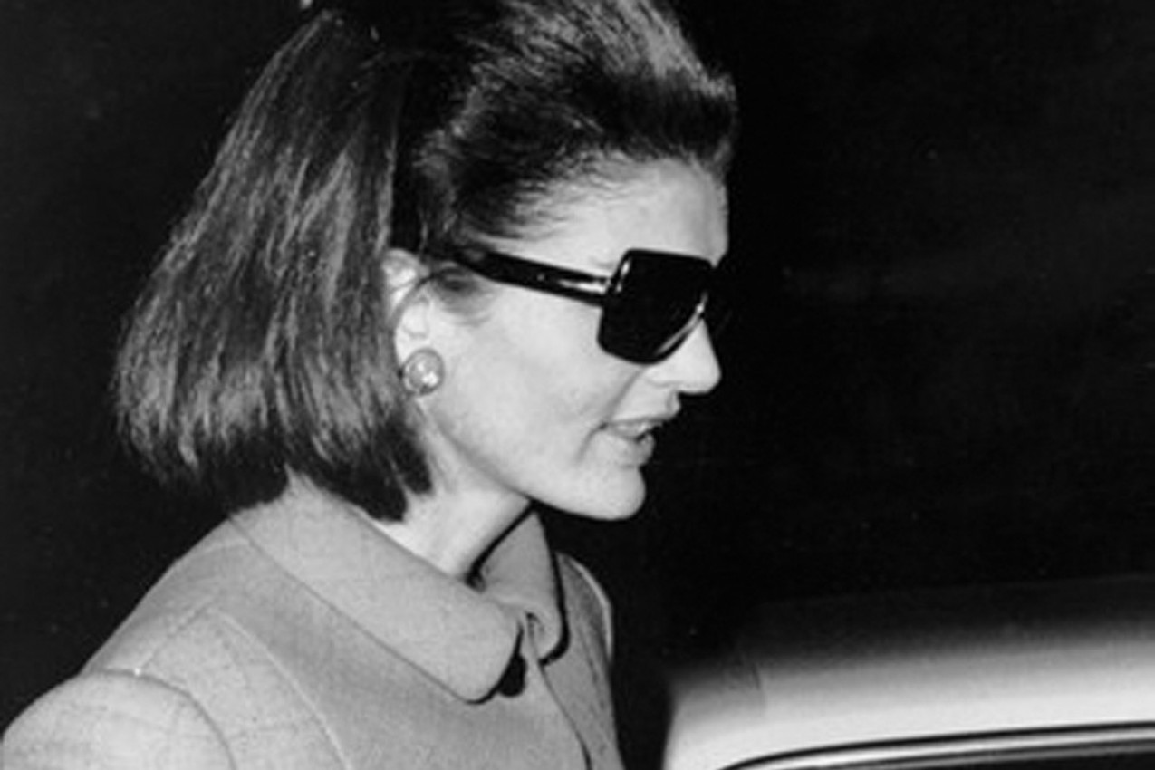 ONA JE BILA UTICAJNA ŽENA, ALI I UZORNA DOMAĆICA I MAJKA: Lekcije Džeki Kenedi koje se dugo pamte (FOTO)