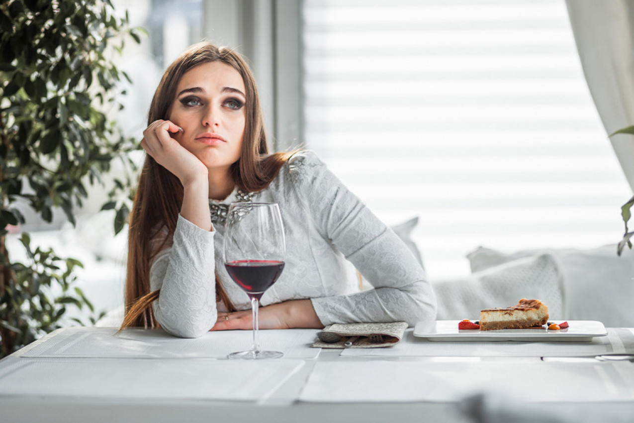AKO STE REŠILI DA OSTAVITE CIGARETE PAZITE ŠTA JEDETE: Određena vrsta hrane može da pojača žudnju za duvanom! (FOTO)