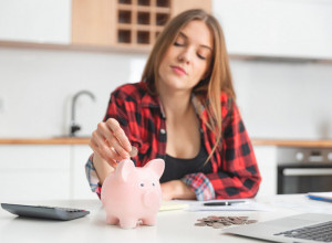 JEDNOSTAVAN TRIK KAKO DA UŠTEDITE NOVAC: Nećete ni primetiti a vaša kasica prasica će biti puna! (FOTO)