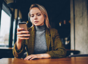 MISLILA JE DA JE ON LJUBAV NJENOG ŽIVOTA: Kada je mami pokazala njegovu fotografiju, žena je bila zapanjena ko je on (FOTO)