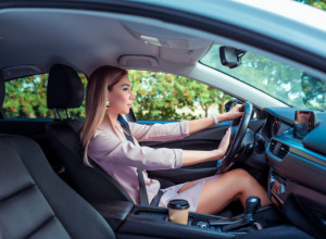 DA LI STE ZNALI DA IMATE FRIŽIDER U KOLIMA: Ljudi u šoku nakon što su shvatili čemu služi skrivena pregrada! (VIDEO)