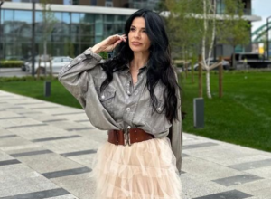 "O PROŠLOJ NOĆI": Aleksandri Jeftanović dekolte otkrio bujne grudi, o ovim kadrovima svi pričaju (FOTO+VIDEO)