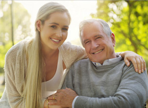 MOŽE DEDA DA JOJ BUDE A POZVALA GA JE NA PIĆE: Kad je to priznala mužu, on je povukao neverovatan potez (FOTO)