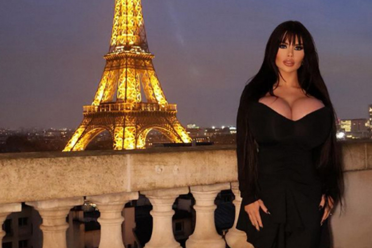 ZVEZDA PLATFORME ZA ODRASLE PLANIRA NOVO UVEĆANJE POPRSJA, MUŽ JE PODRŽAVA: "Oblačim se skromno, a žene me ipak mrze" (FOTO+VIDEO)