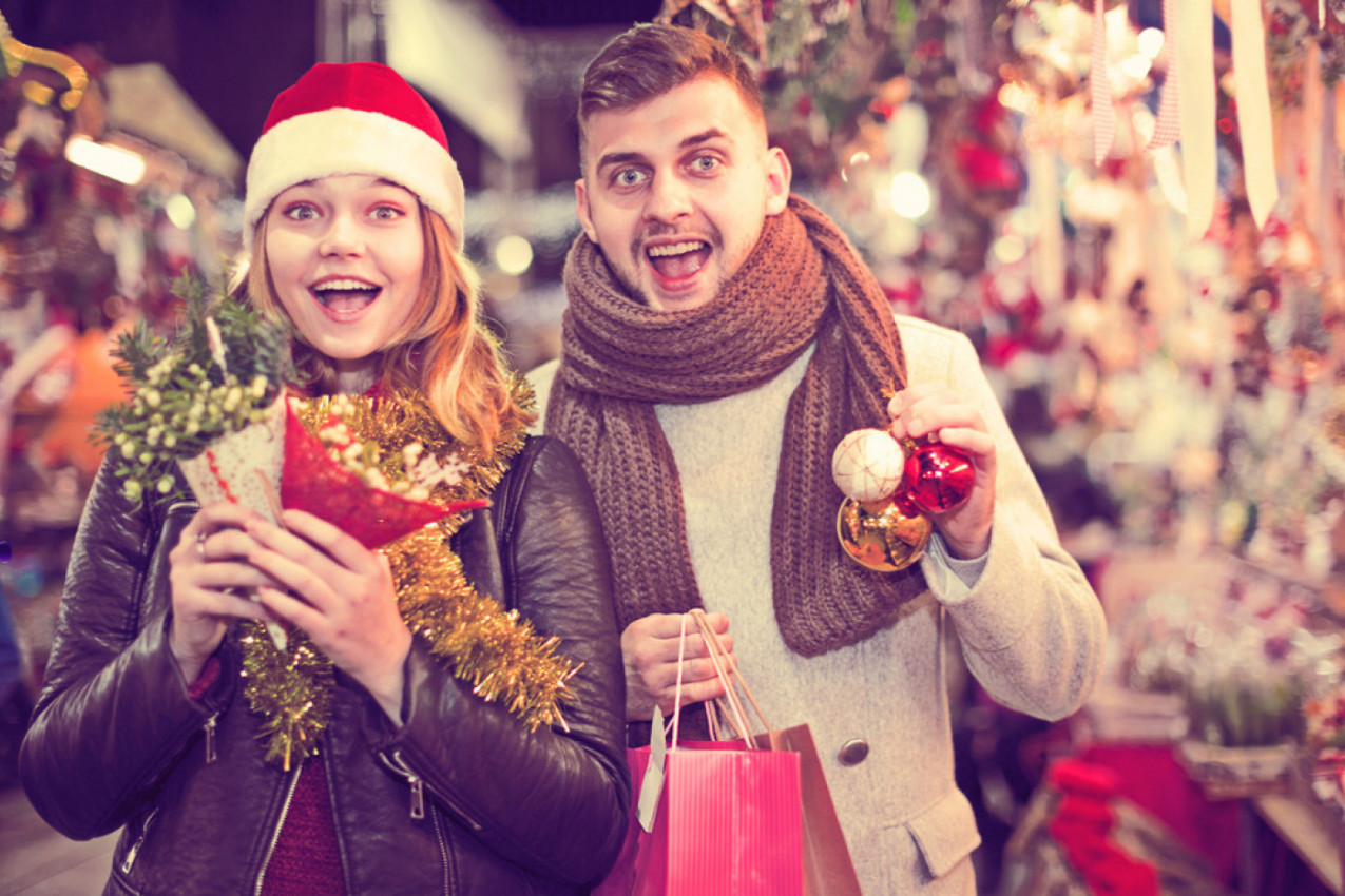 NOVOGODIŠNJE UKRAŠAVANJE DOMA ZA SVEGA 2.000 DINARA: Moguće je, evo i kako! (FOTO)