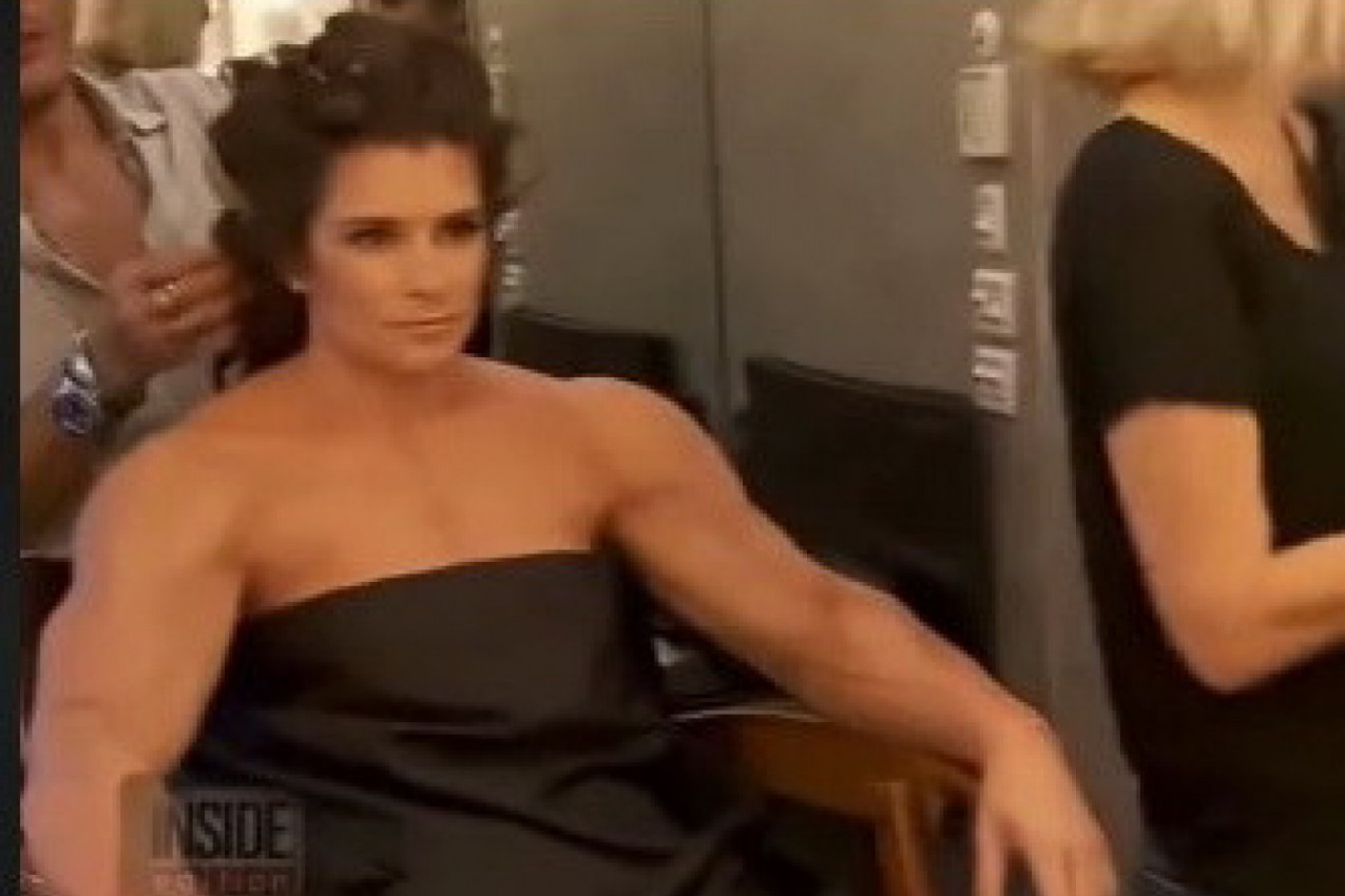 DOBRO POGLEDAJTE TELO OVE LEPOTICE: Kad čujete o kakvoj prevari je reč, neće vam biti dobro (FOTO)