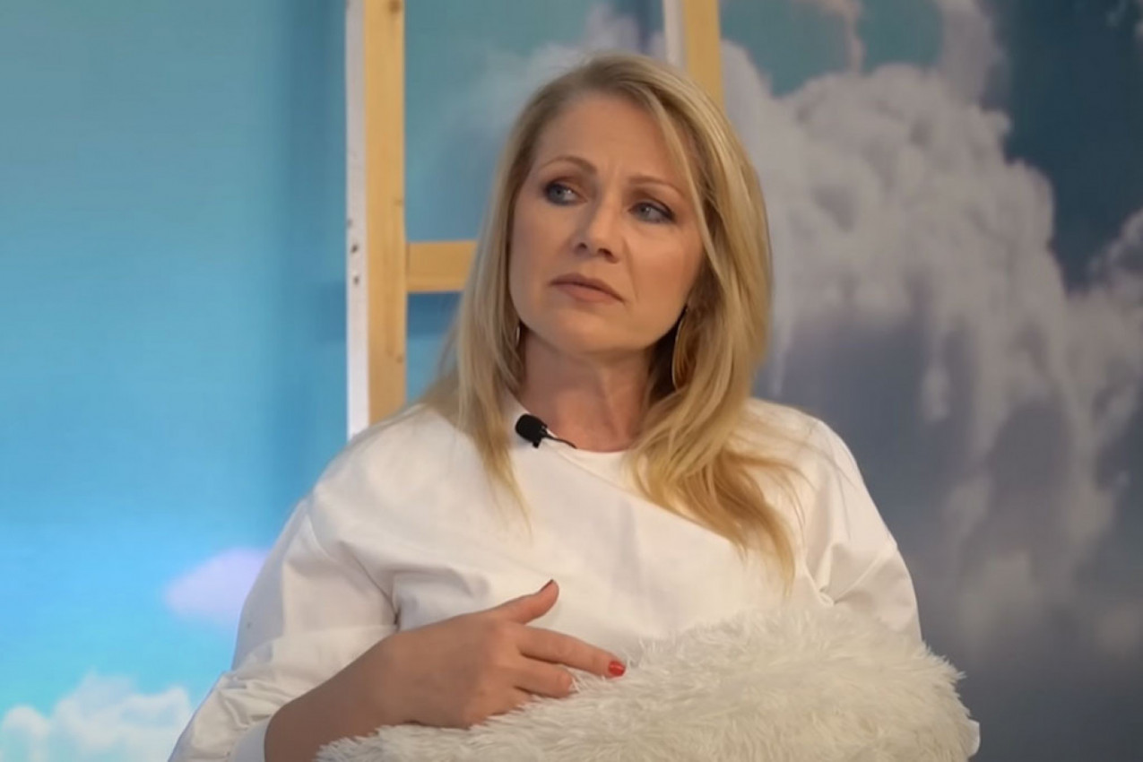 PROPAGIRA PRIRODNI IZGLED, A OVA FOTOGRAFIJA JE RAZBESNELA NJENE FANOVE: "To više nisi ti, oprosti", hrvatska voditeljka na meti kritika (FOTO)