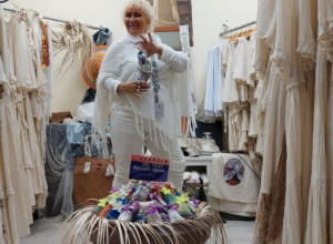 DRAGICA IZ LOZNICE KREIRA HALJINE ZA BOGATE ARAPKINJE: "One tačno znaju šta hoće i ne žale da plate" (FOTO)