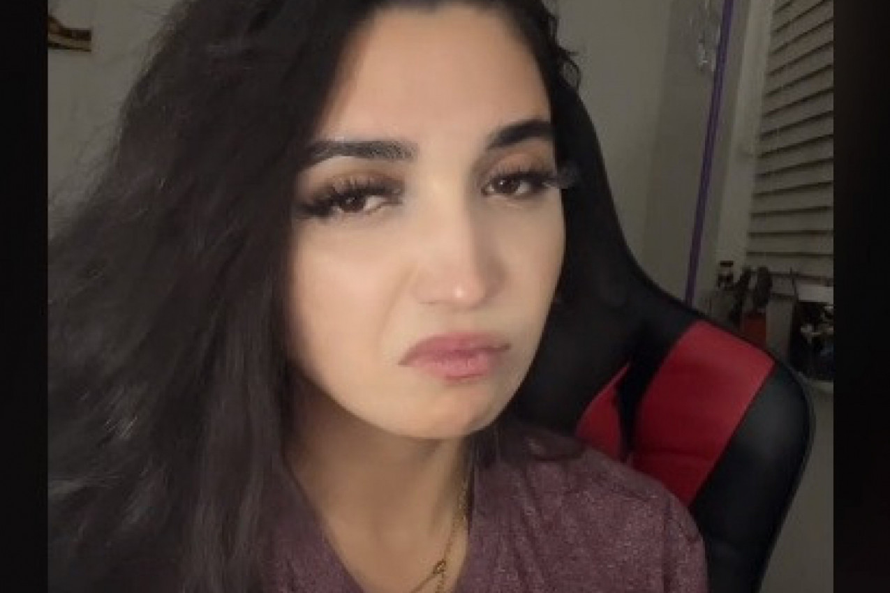 U ŽURBI JE OBUKLA POGREŠNU DUKSERICU: Htela je da propadne u zemlju od stida, a roditelji su pobesneli kad su videli u čemu je došla u crkvu! (VIDEO)