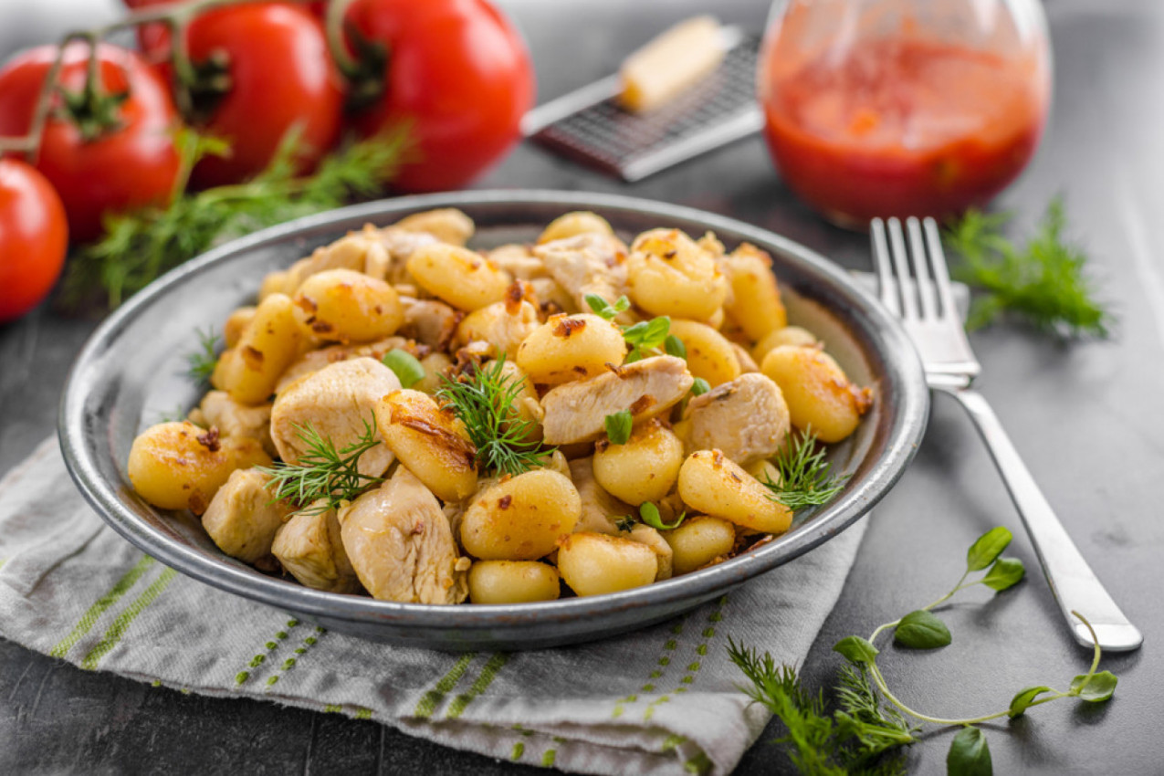 NJOKE SA PILETINOM: Ručak koji mami na još jednu porciju (FOTO)