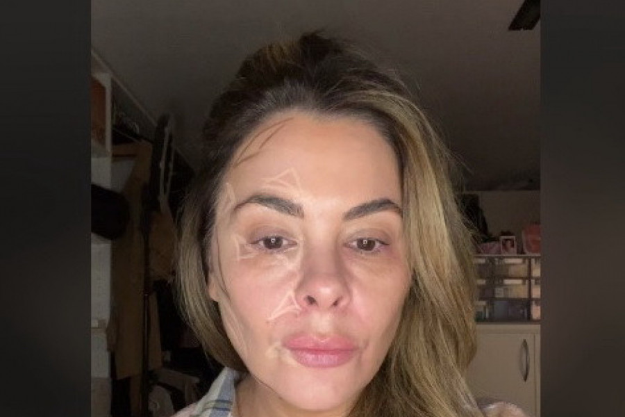 TRIK KOJI BRIŠE GODINE: Evo kako da postignete lifting lica pomoću šminke (VIDEO)