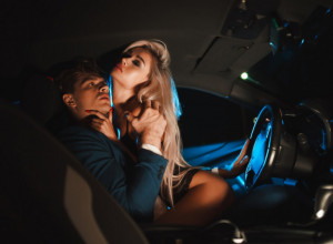 "IMAM JEDAN FETIŠ ZBOG KOG ME JE BIVŠA OSTAVILA": Sada se plaši da bi i nova devojka mogla da pobegne kada čuje!