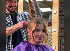 SVI SU GLEDALI U PRELEPO DETE SA PLETENICOM: Kada je frizer uzeo makaze i počeo sa šišanjem, usledilo je saznanje koje je izazvalo buru na internetu! (VIDEO)