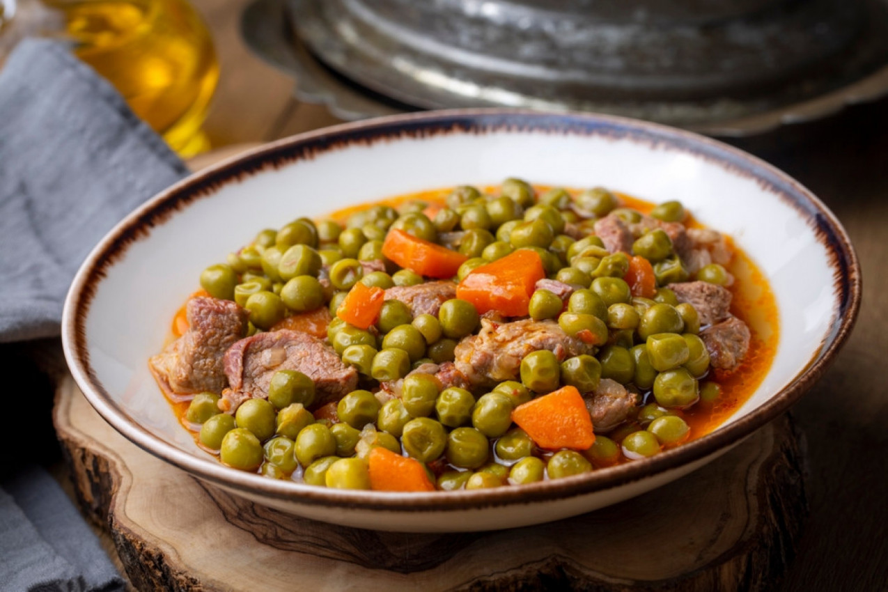 RECEPT ZA GRAŠAK KOJI UVEK USPEVA: Zdrav i ukusan obrok na kašiku kao stvoren za zimske dane!