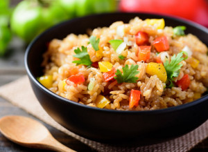 POSNI PILAV NA VODI: Manastirski recept za preukusno jelo, tajna je u jednom začinu!