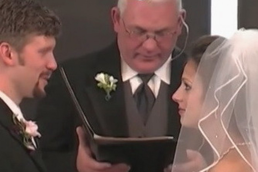 MLADA NIJE MOGLA DA SE OBUZDA USRED VENČANJA: Ono što je priredila mladoženji, nikada joj neće zaboraviti