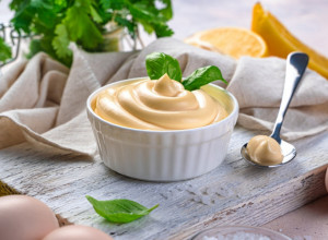 ZABORAVITE NA KUPOVNE MAJONEZE: Evo kako da napravite najbolji domaći od samo 2 jaja