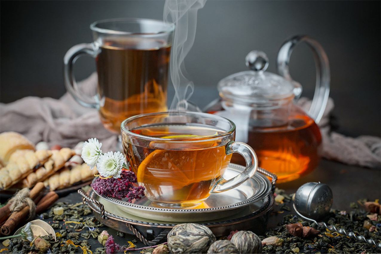 I NAUČNICI IZNENAĐENI NAKON OVOG OTKRIĆA: Evo kako samo 2 šolje čaja utiču na zdravlje mozga i pamćenje!