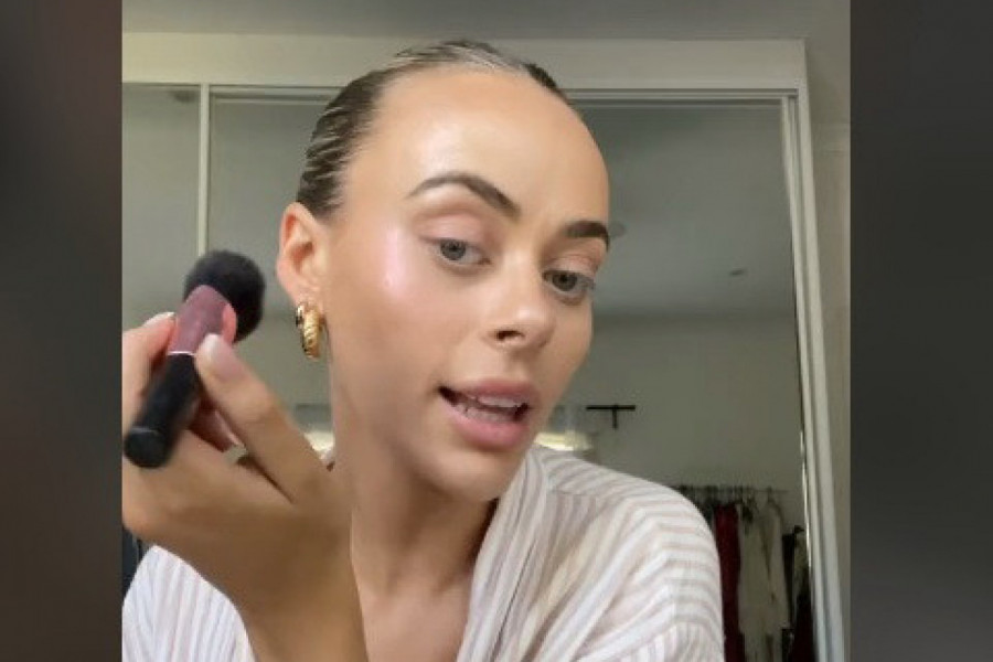 OVA DEVOJKA JE RAZBESNELA PRATIOCE NA MREŽAMA: Jedan njen potez izazvao je šok i nevericu, tako nešto nije smela sebi da dozvoli! (FOTO)