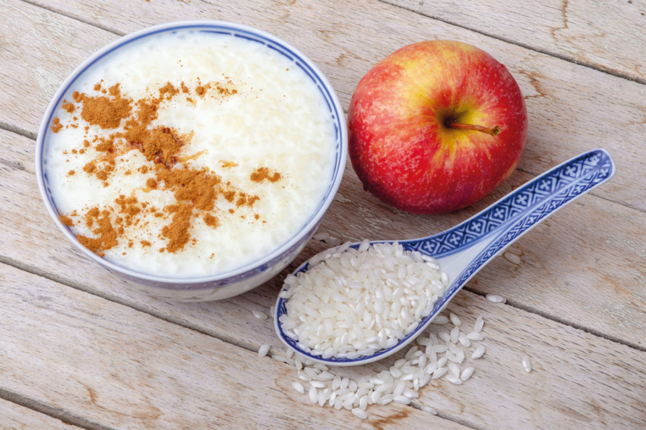 SUTLIJAŠ SA CIMETOM I JABUKAMA: Zasladite dan omiljenom starinskom poslasticom (FOTO)