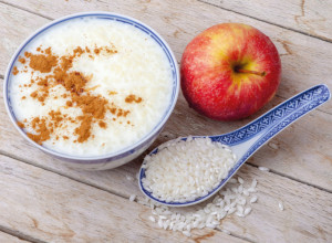 SUTLIJAŠ SA CIMETOM I JABUKAMA: Zasladite dan omiljenom starinskom poslasticom (FOTO)