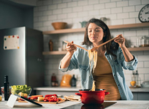 LEKARI OTKRIVAJU JELOVNIK KOJI MOŽE DA SMANJI RIZIK OD RAKA DEBELOG CREVA: Ključna je jedna stvar!