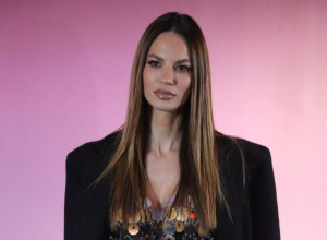 DANIJELA DIMITROVSKA OTKRILA NEOBJAVLJENE FOTOGRAFIJE: Ovo joj je omiljena boja, a suknja nikad kraća! (FOTO)