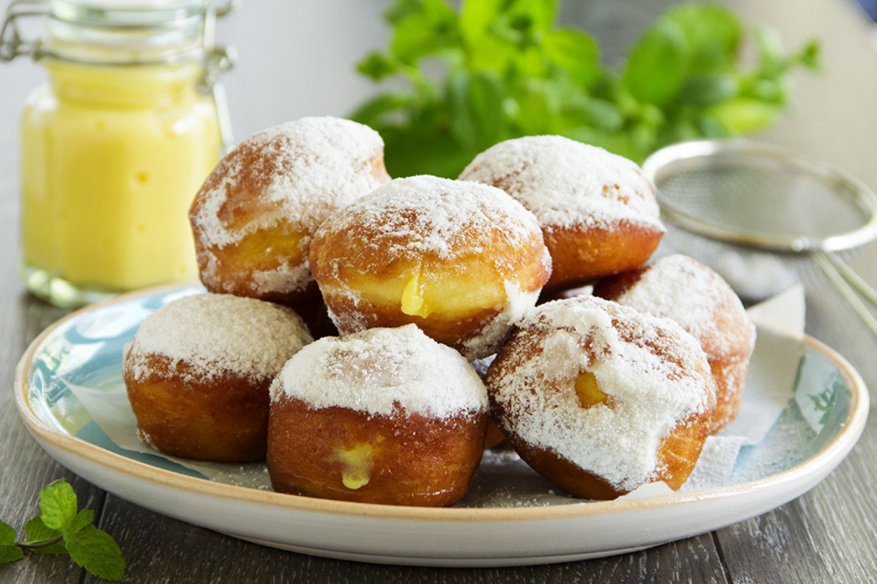 NAJMEKŠE KROFNE KOJE STE IKADA JELI: Evo kako da ih umesite uz jedan sastojak koji svi obožavaju