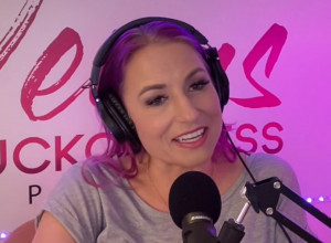 „MUŽ MI JE PREDLOŽIO DA IMAM INTIMNE ODNOSE SA DRUGIM MUŠKARCIMA“: Žena otkrila kako je to uticalo na njihov brak