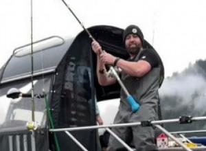 "JEL OVO REALNO, KAKAV MONSTRUM": Snimak ovog ribolovca obišao je svet, pogledajte i zbog čega (VIDEO)