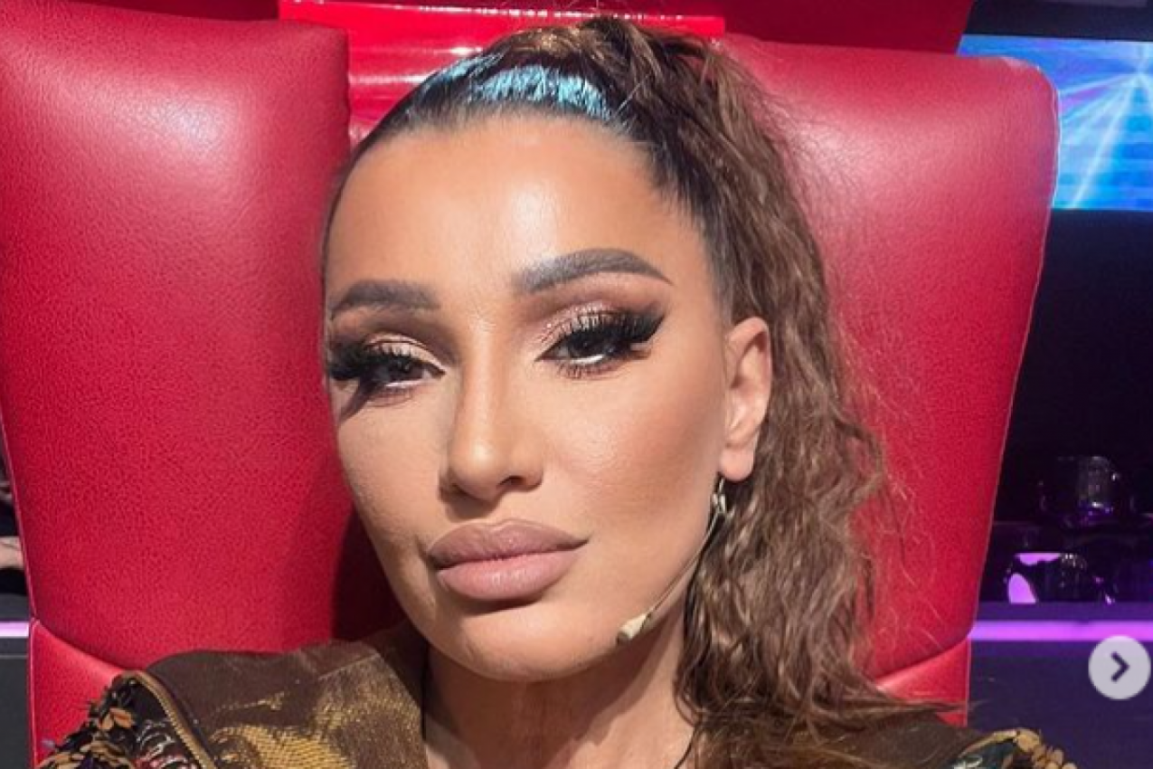 MIRA ŠKORIĆ U HALJINI KOJU BI OBUKLE SAMO NAJHRABRIJE: Društvene mreže se usijale, pohvalila je i Karleuša! (FOTO+VIDEO)