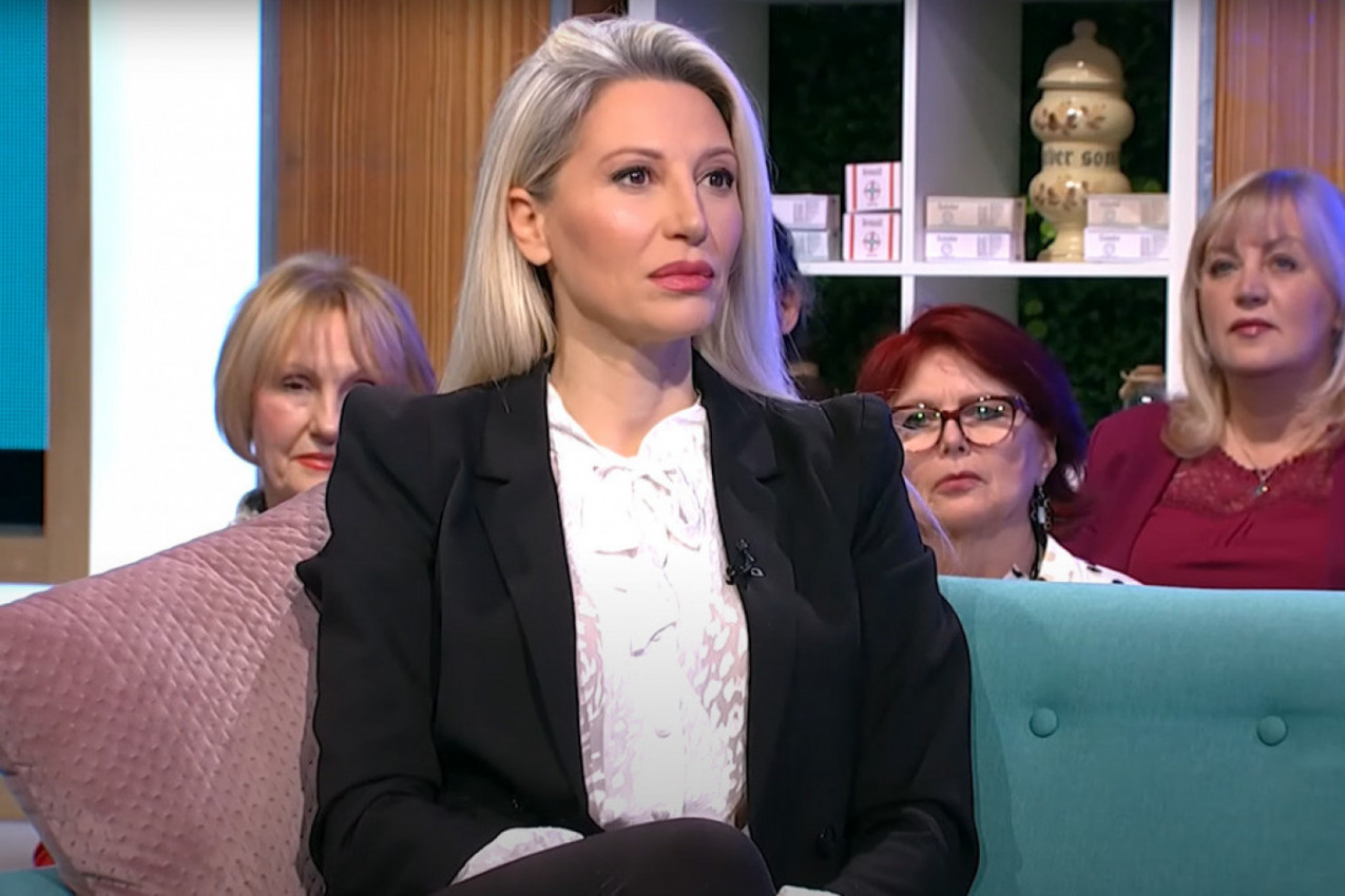 "DOKTORKA MI JE REKLA DA NEMA LEKA": Jelena Jovičić progovorila o saznanju da boluje od autoimunog oboljenja, tada joj se promenio život