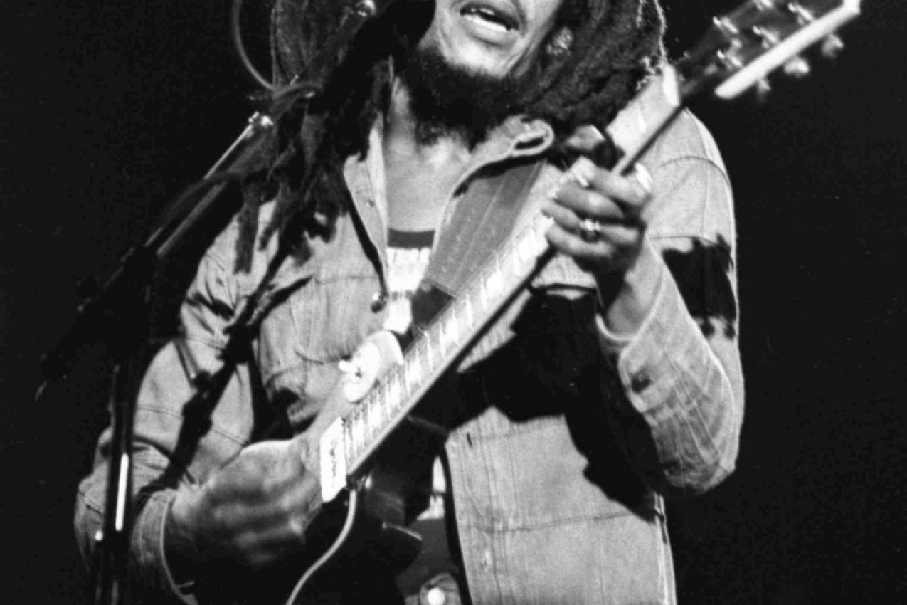 Istina je da će nas svi povrediti. Samo treba pronaći one zbog kojih vredi patiti.