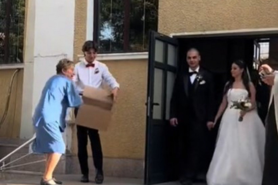 ZABORAVITE NA "KUPOVINU" MLADE, O OVIM BUGARSKIM OBIČAJIMA SVI BRUJE: Evo šta nevesti stavljaju u cipelu pred venčanje (VIDEO)